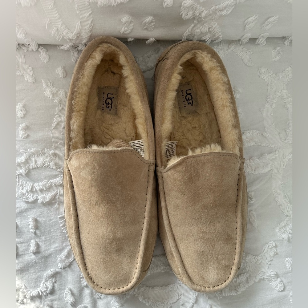 UGG Men's Beige Loafers